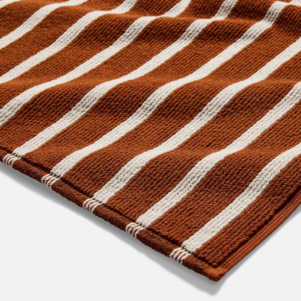 Reversible Looped Bath Mat